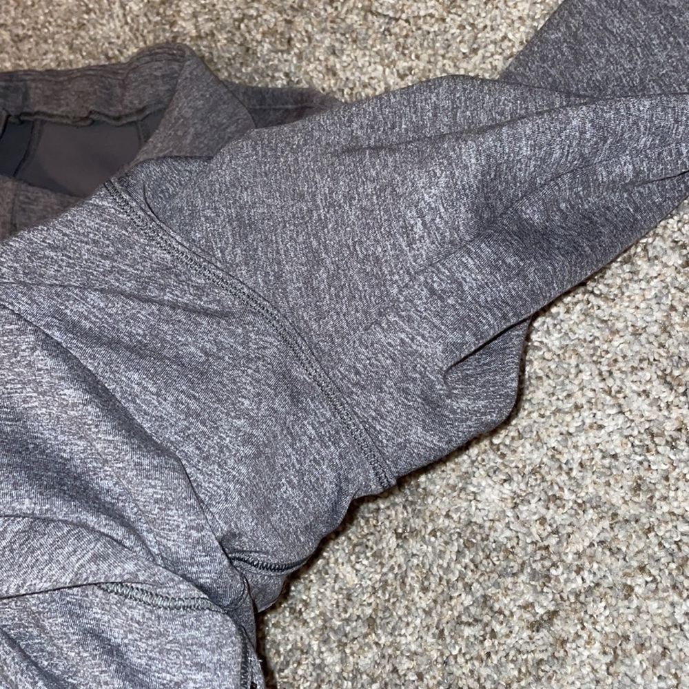 Lululemon Cropped Athletic Pullover - image 7